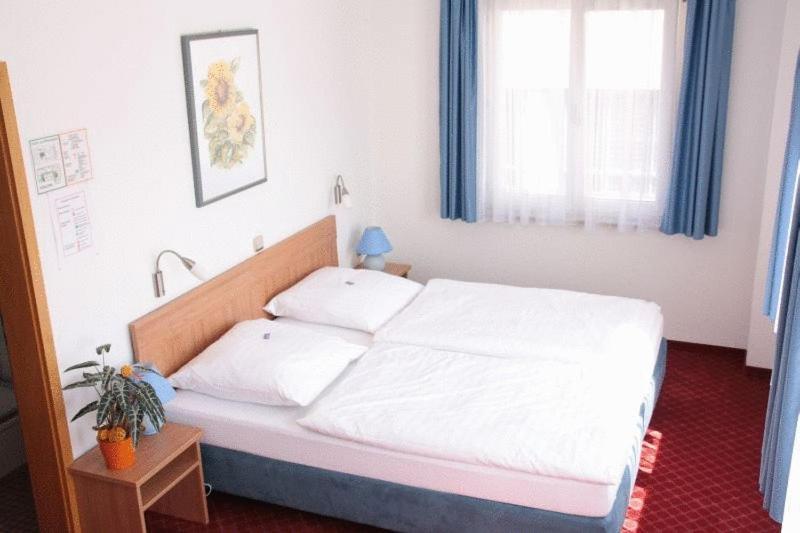 Hotel Schillerplatz Öhringen Eksteriør bilde